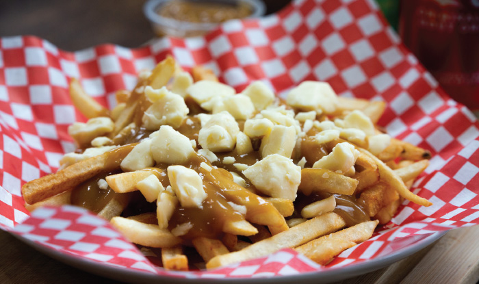 Giseles Pizzeria - Poutine